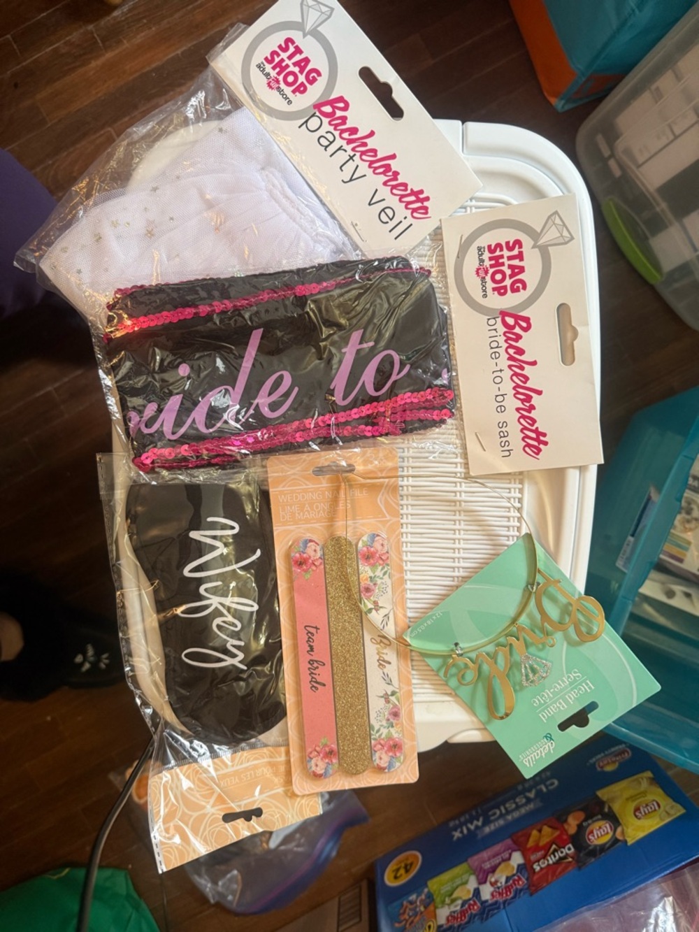 Bachelorette Party Veil & Sash Set - Pink & Black